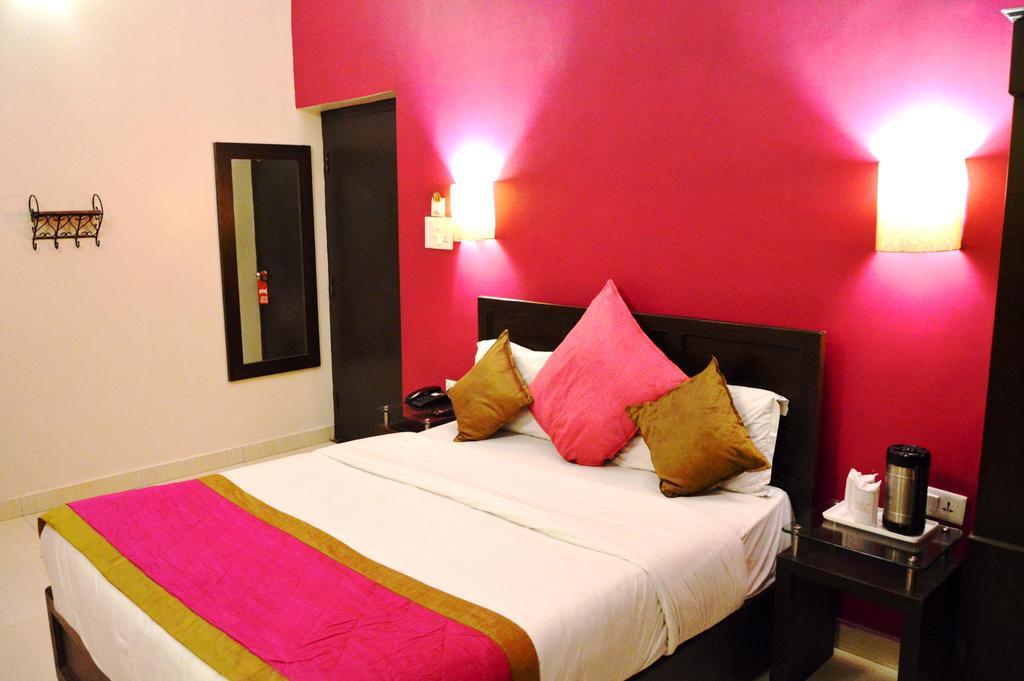 La Casa Hotel Haridwār Екстериор снимка